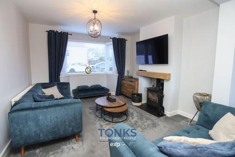 3 bedroom semi-detached house for sale, Dingle Close, Dudley DY2