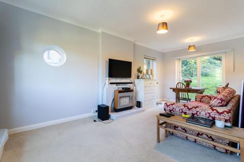3 bedroom bungalow for sale, Valley Road, Kenley, CR8 5BY