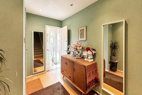 undefined, Forestdale, Croydon CR0