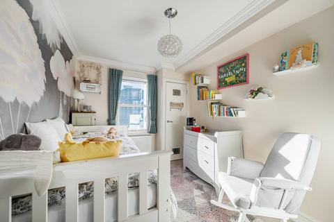2 bedroom flat for sale, Whitechapel Road, Whitechapel, London, E1