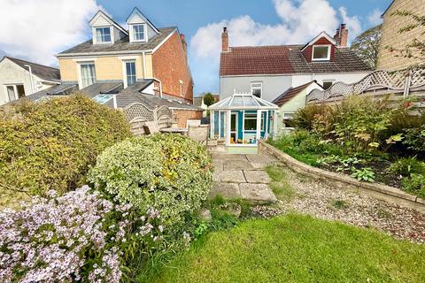 2 bedroom semi-detached house for sale, 60 Priors Hill, Wroughton, Swindon SN4