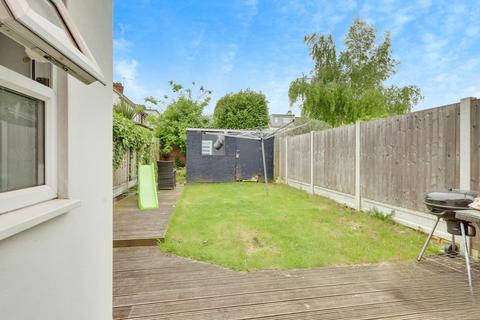 undefined, North Avenue, Southend-on-sea, SS2