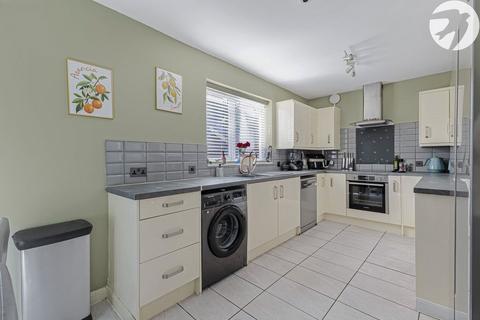 2 bedroom end of terrace house for sale, Leesons Way, St Pauls Cray, Kent, BR5