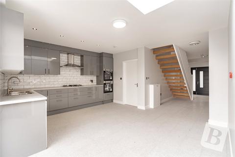 5 bedroom end of terrace house for sale, Homefield Avenue, Ilford, IG2