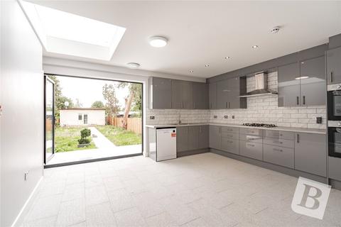 5 bedroom end of terrace house for sale, Homefield Avenue, Ilford, IG2