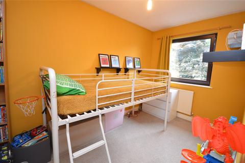 52 Thirlmere Close, Leeds, LS11 8JH