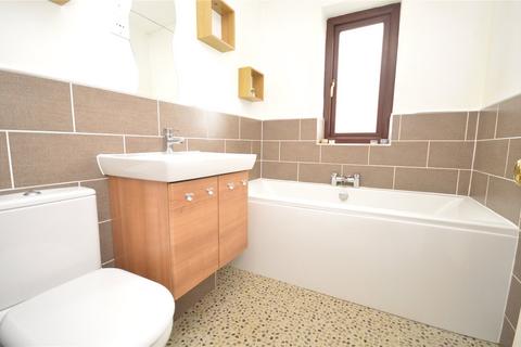 52 Thirlmere Close, Leeds, LS11 8JH