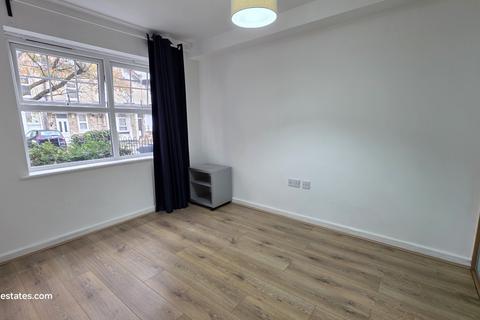 undefined, Lancaster Road, New Barnet EN4