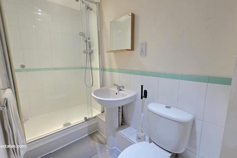 undefined, Lancaster Road, New Barnet EN4