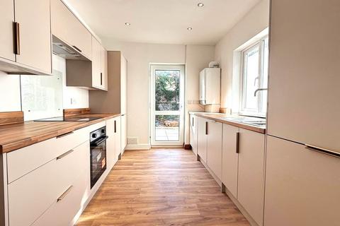4 bedroom terraced house to rent, Cardiff CF24