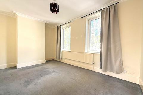 4 bedroom terraced house to rent, Cardiff CF24