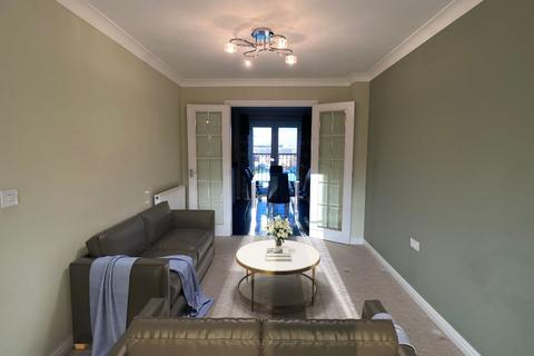 1 bedroom in a house share to rent, Room 4, 37 Galingale View, Newcastle Under Lyme ST5