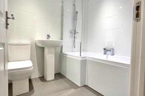 1 bedroom in a house share to rent, Room 4, 37 Galingale View, Newcastle Under Lyme ST5