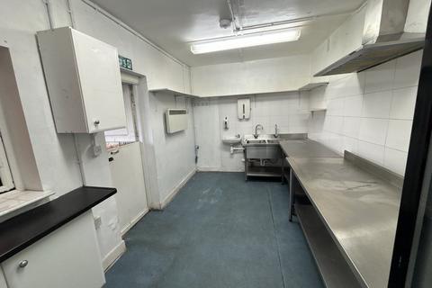 Retail property (high street) to rent, 52 Salters Hl London SE19 1DZ