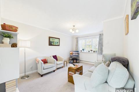 3 bedroom terraced house for sale, Felixstowe Close, Reading RG6