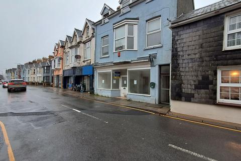 Studio to rent, Shop West Street, Fishguard
