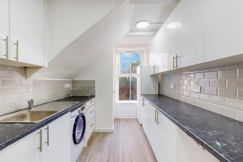 3 bedroom apartment to rent, N7