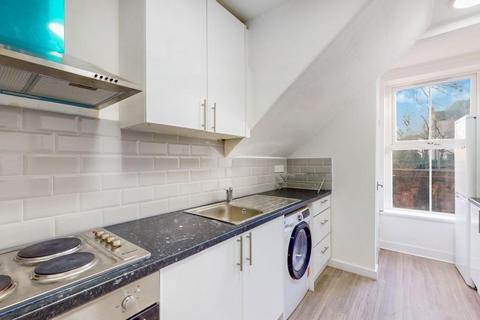 3 bedroom apartment to rent, N7