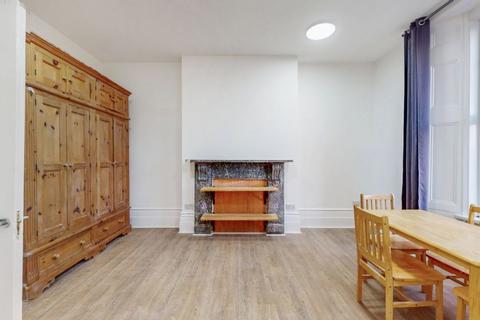 3 bedroom apartment to rent, N7
