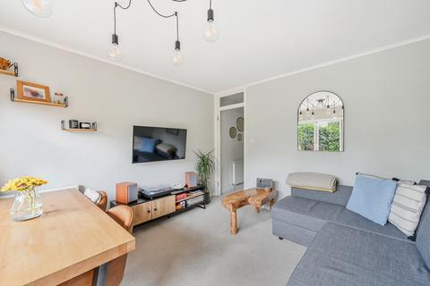 Garrick Close, SW18