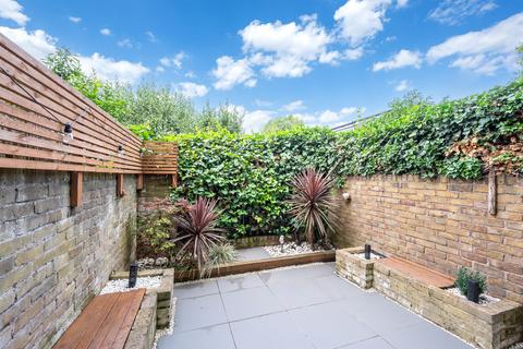 undefined, Garrick Close, SW18