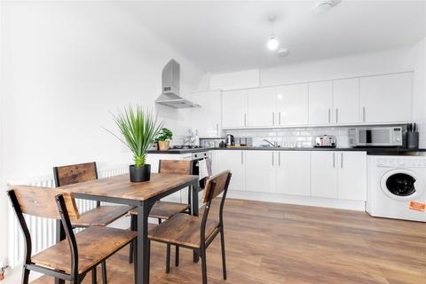 Apartment to rent, 75a Slough Road, Iver, Iver, SL0