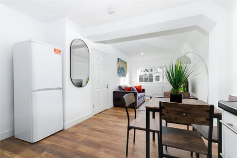 Apartment to rent, 75a Slough Road, Iver, Iver, SL0