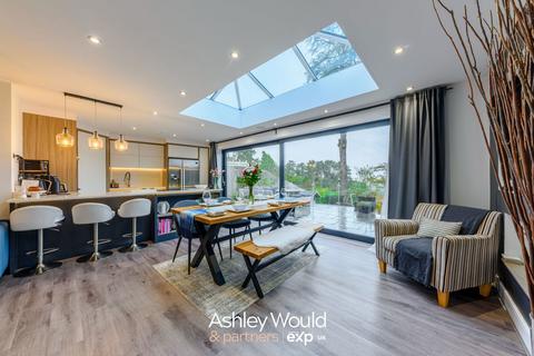 5 bedroom semi-detached house for sale, Lea End Lane, Birmingham B38