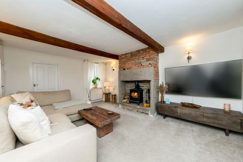 undefined, North Road, Kirkburton, HD8