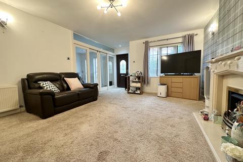 3 bedroom bungalow for sale, Chaffinch Close, Thornton FY5
