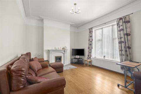 2 bedroom flat for sale, Harlesden Road, London NW10