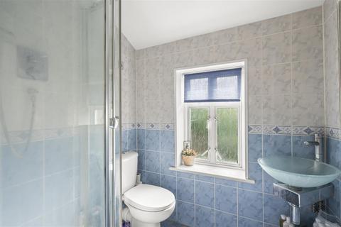 3 bedroom flat for sale, Harlesden Road, London NW10
