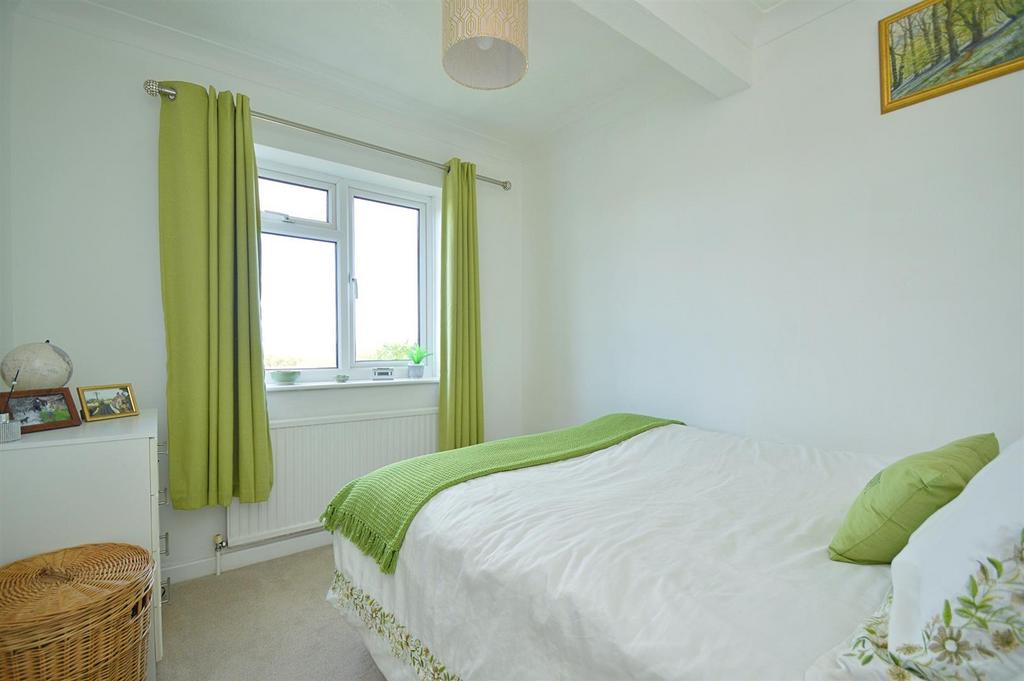 Resized Bed3a.jpg