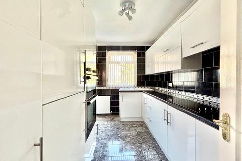 2 bedroom semi-detached bungalow for sale, Roseacre Road, Welling, DA16