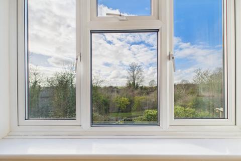 2 bedroom flat for sale, Station Court, 46 Station Road