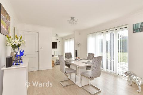 5 bedroom detached house for sale, Oak Tree Close, Eastchurch, Sheerness, Kent