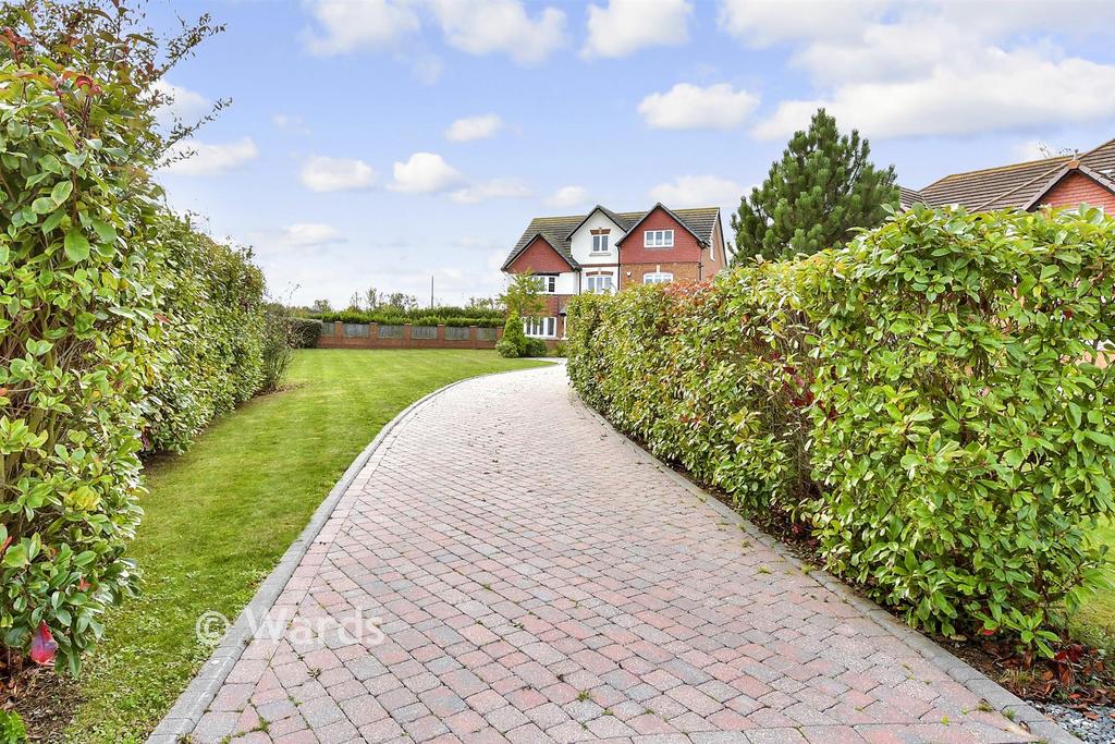Driveway/Parking