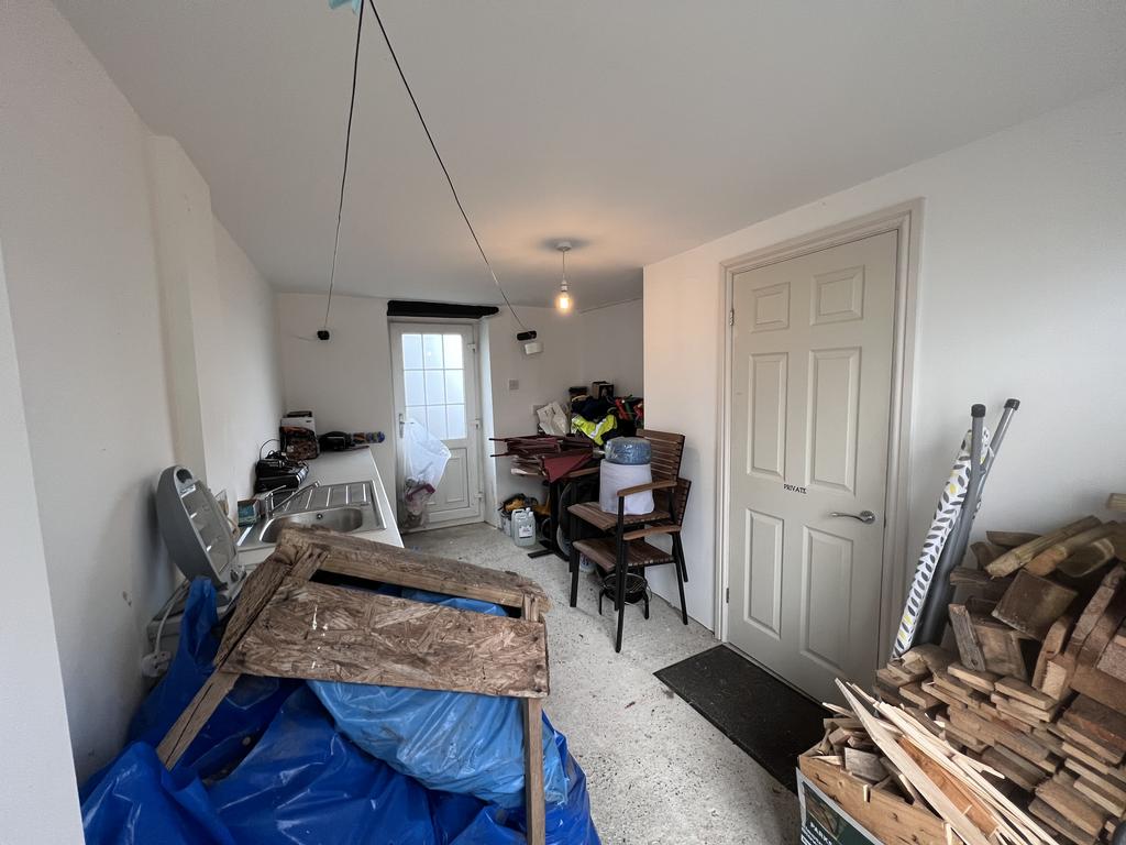 Integral Utility Room