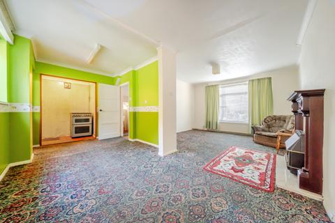 undefined, Uffington Avenue, Lincoln, Lincolnshire, LN6