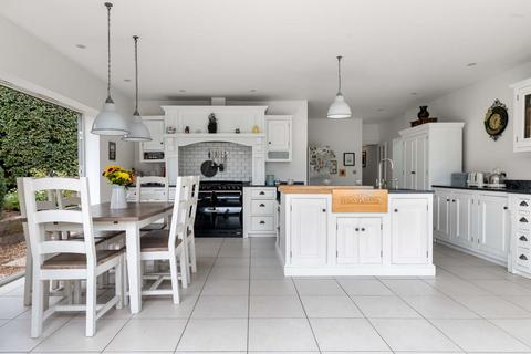 undefined, Dorney Grove, Weybridge, KT13