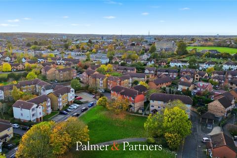 2 bedroom apartment for sale, Ramshaw Drive, Essex CM2