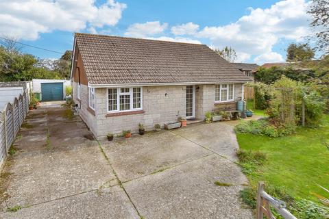 undefined, Warlands Lane, Newport PO30