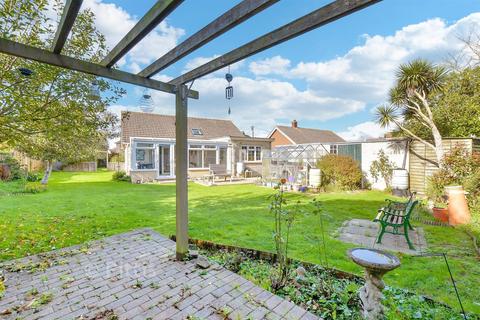 2 bedroom detached bungalow for sale, Warlands Lane, Newport PO30
