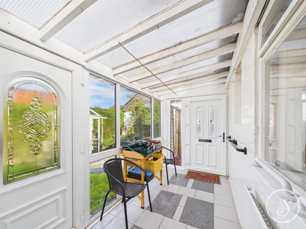 Entrance/Sun Room