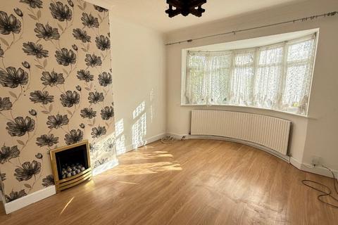 3 bedroom semi-detached house to rent, Oxley Moor Road, Wolverhampton WV10