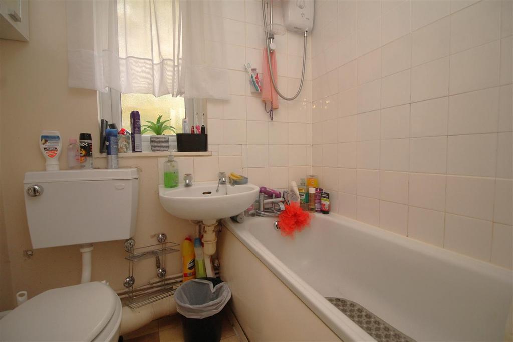 Bathroom.JPG