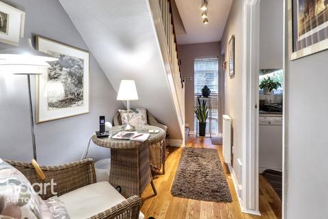 2 bedroom terraced house for sale, Carew Road, Wallington