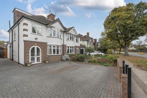 undefined, Richmond Road, Kingston Upon Thames, KT2