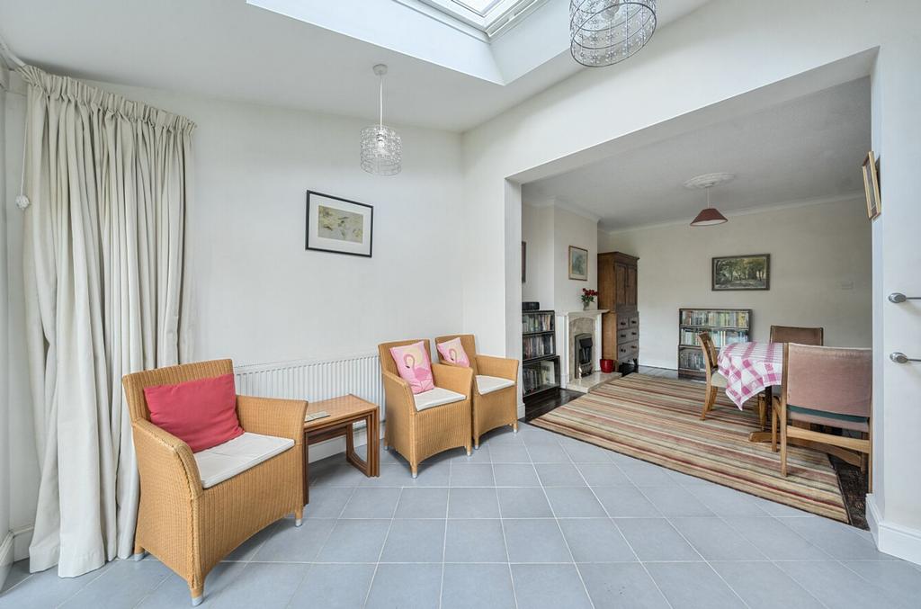 Family Area/Breakfast Room