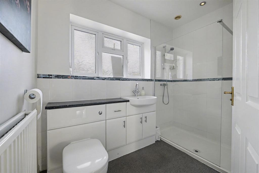 Family Shower Room